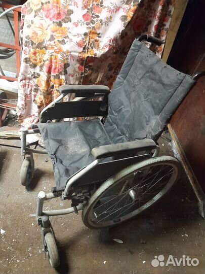 Инвалидная коляска