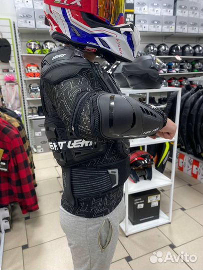 Защита тела Leatt 5.5 Black