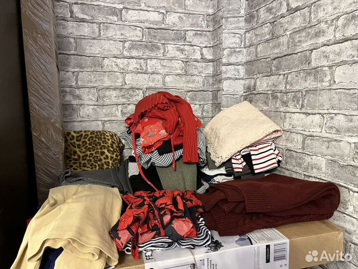 Вещи на девушку 44 р