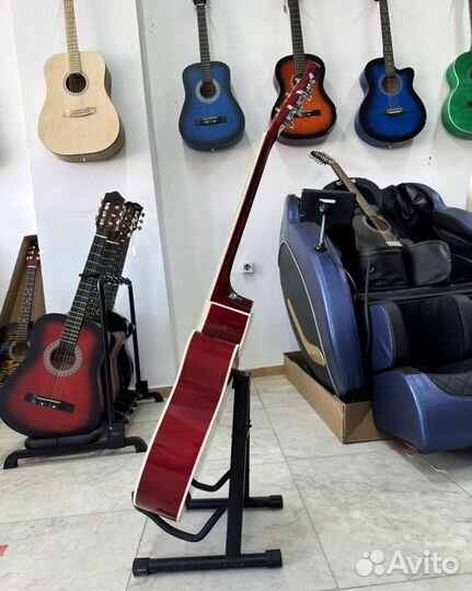 Акустическая гитара 40 красная