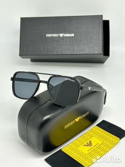 Солнцезащитные очки Armani Новинка