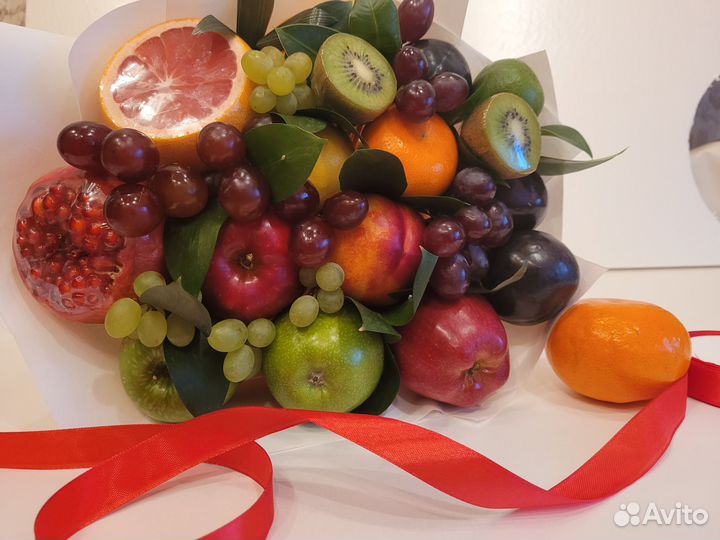 Подарить подарок, букет