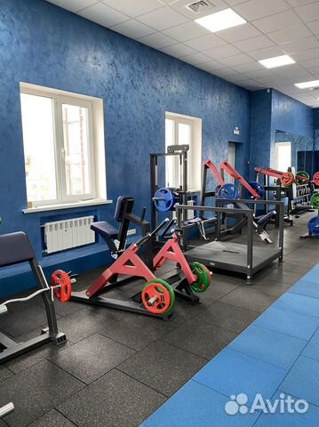 Тренажер для приседаний с отягощением поясом AV320