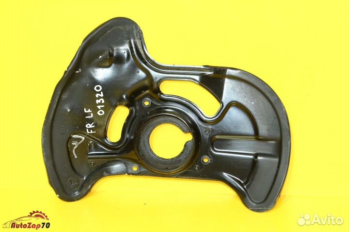 W204 C250 Кожух тормозного диска переднего левого