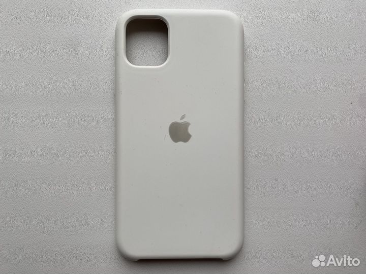 Чехлы на телефон iPhone 11