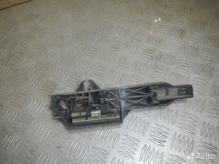 Кронштейн ручки, ваз (VAZ) -LADA vesta