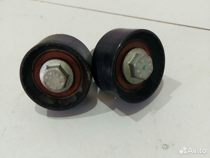 Ролик ремня грм обводной Skoda Rapid VW Polo