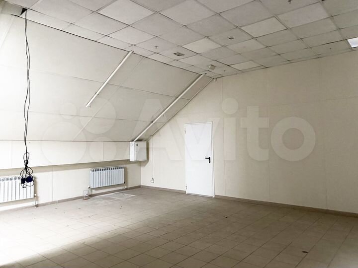 Торговая площадь, 90, 100, 311 и 377 м²