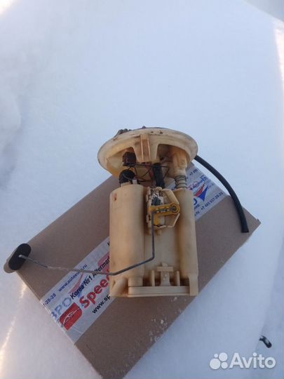 Насос топливный Renault Symbol 1