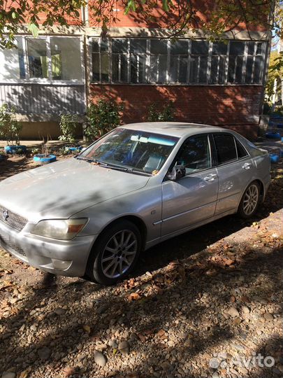 Lexus IS 2.0 МТ, 2002, 163 000 км