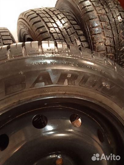 Dunlop SP Winter Ice 01 195/60 R15