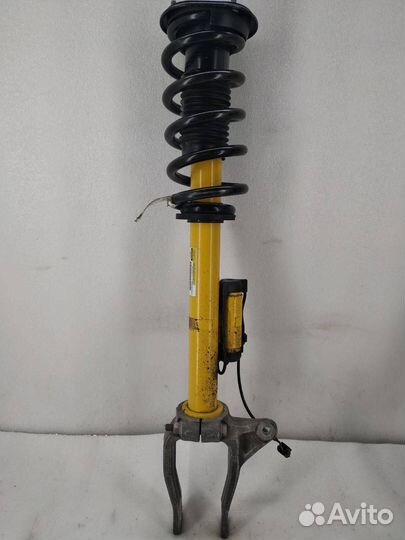 Амортизатор передний левый Jeep Grand Cherokee