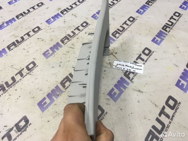 Накладка стойки задней правой Форд Фокус 2