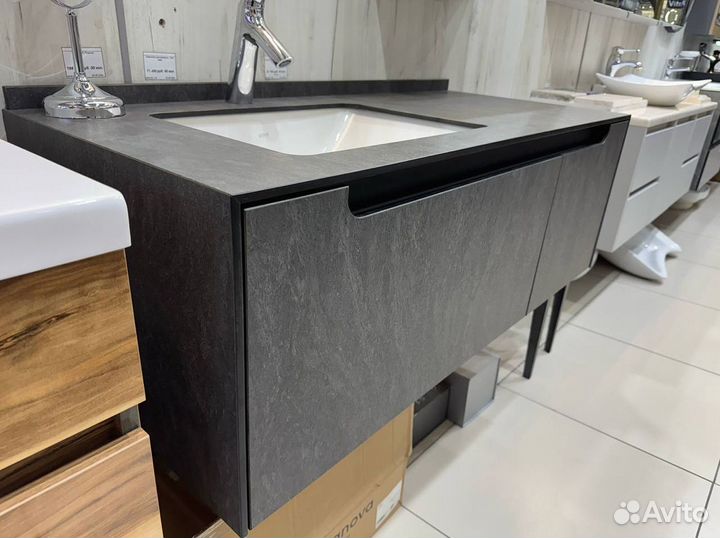 Комплект мебели для ванной на заказ с доставкой