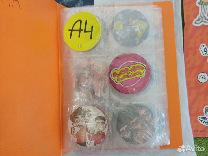 Влад А 4. Футболка, фишки