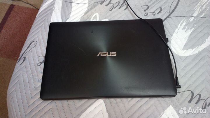 Ноутбук asus x553m 4 ядра HDD 1000гб-4гб звоните