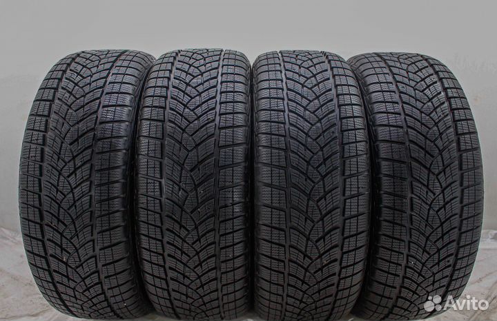 Goodyear UltraGrip Ice SUV 235/50 R19 103T