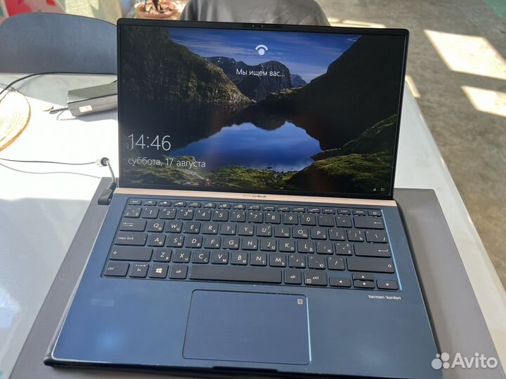 Ультрабук Asus Zenbook UX433F core i5, SSD, IPS