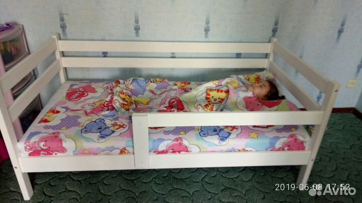 Кроватка из массива