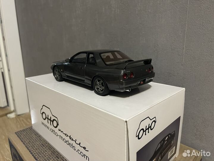 Модель Nissan Skyline R32 1/18 Otto