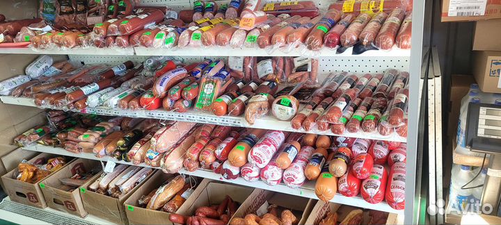 Продавец в продуктовый магазин