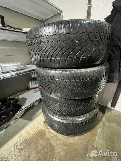 Bridgestone Blizzak LM-005 285/40 R19 110
