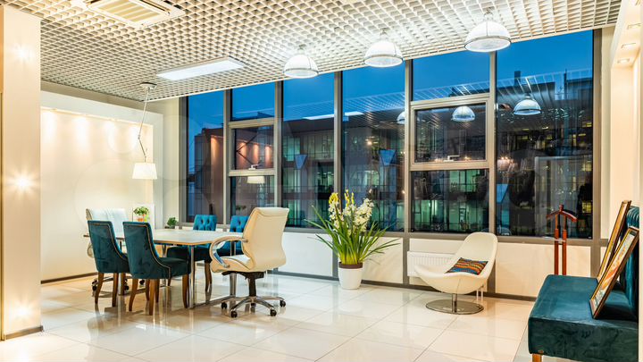 Сдам офисное помещение, 554.3 м²