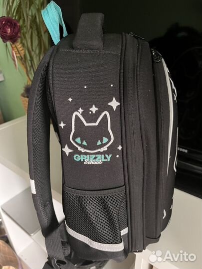 Портфель рюкзак школьный