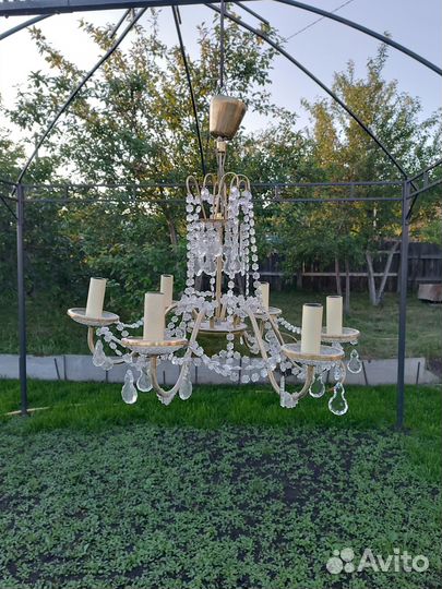 Продам хрустальную люстру