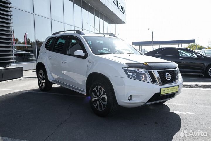 Nissan Terrano 2 AT, 2015, 86 400 км