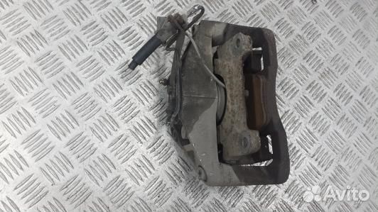 Суппорт тормозной передний левый audi A8 D3 (4BL19