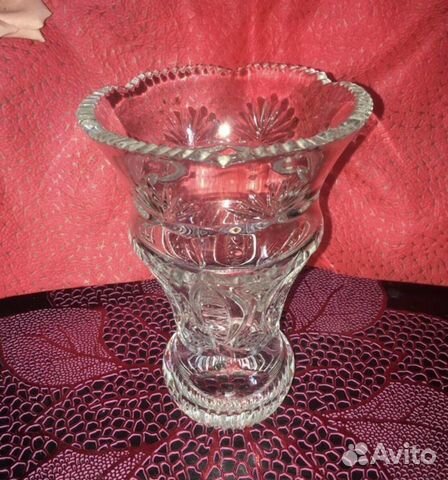 Хрустальная ваза для цветов