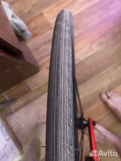 Две покрышки Kenda 700*26c