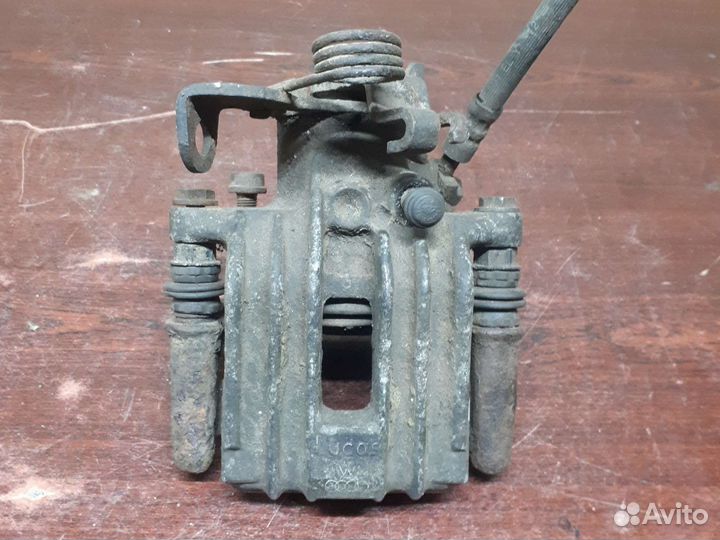 Задний правый суппорт ауди а4 б6