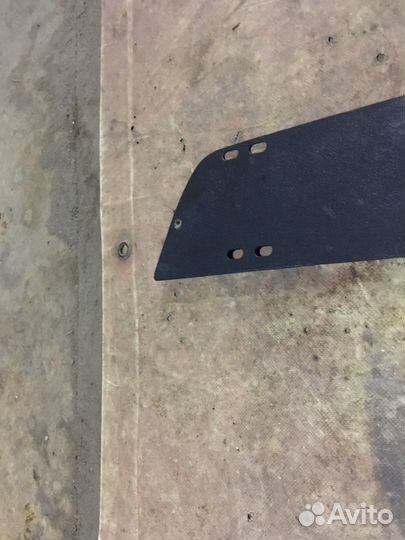 Накладка решётки переднего бампера kia cerato 2