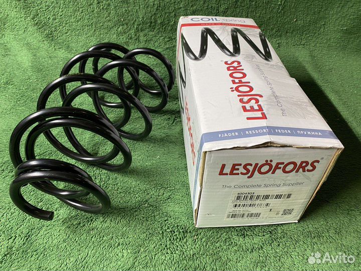 Пара пружин перед audi Q3 2.0 TDI quattro АКПП