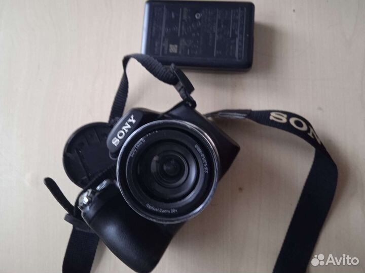 Компактный фотоаппарат sony