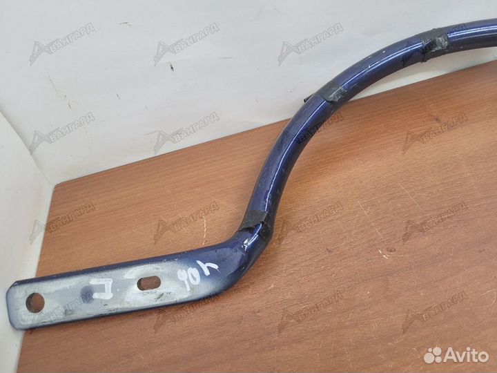 Петля крышки багажника правая Peugeot 406 95-99