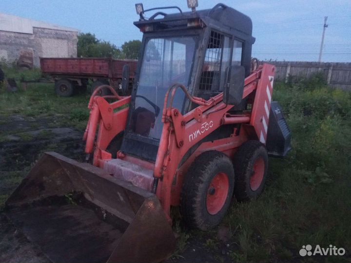 Мини-погрузчик Уралвагонзавод ПУМ-500, 1999