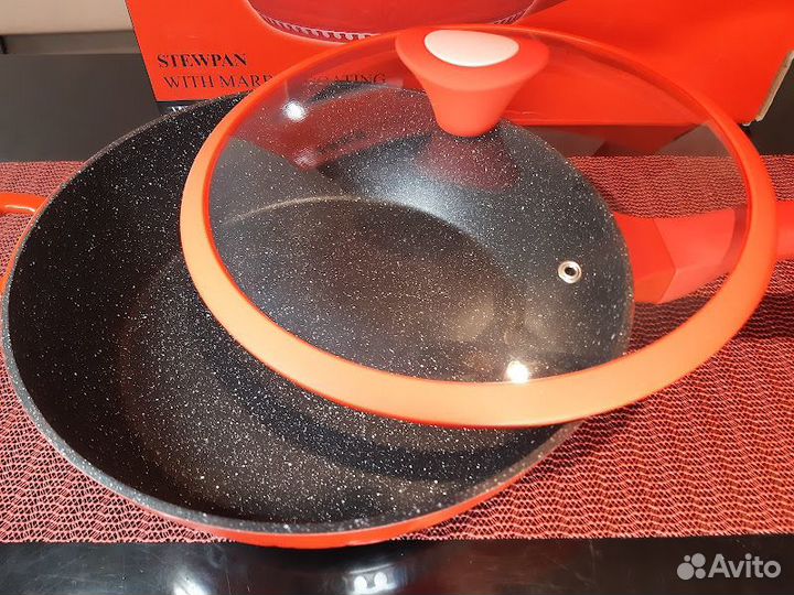 Сотейник RED princess с мрам. покр. Winner 28 см