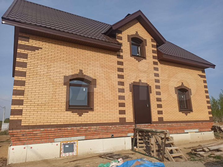 Коттедж 177,5 м² на участке 10 сот.