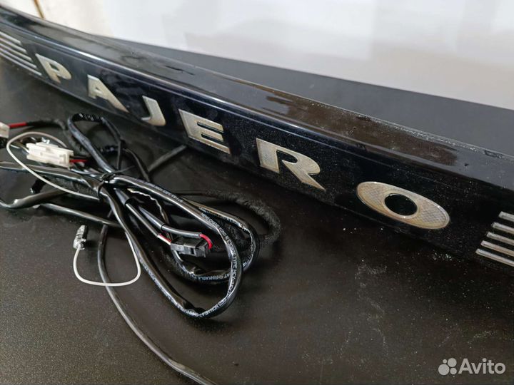 Накладка на запаску с подсветкой для Паджеро 4