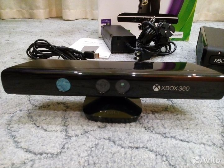 Xbox 360 кинект + много игр как новый