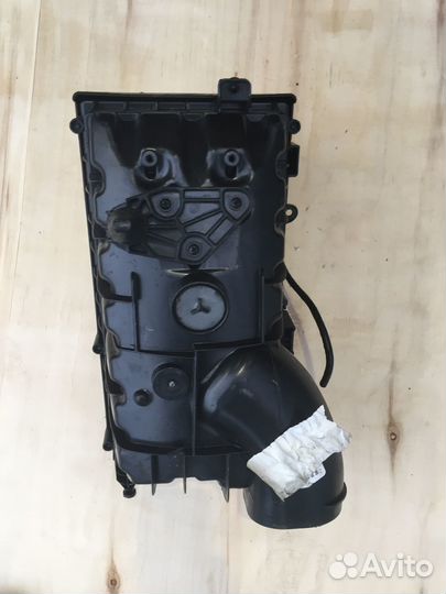 Корпус воздушного фильтра Land Rover Sport 2 рест