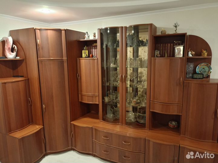 Стенка горка в гостиную угловая б/у