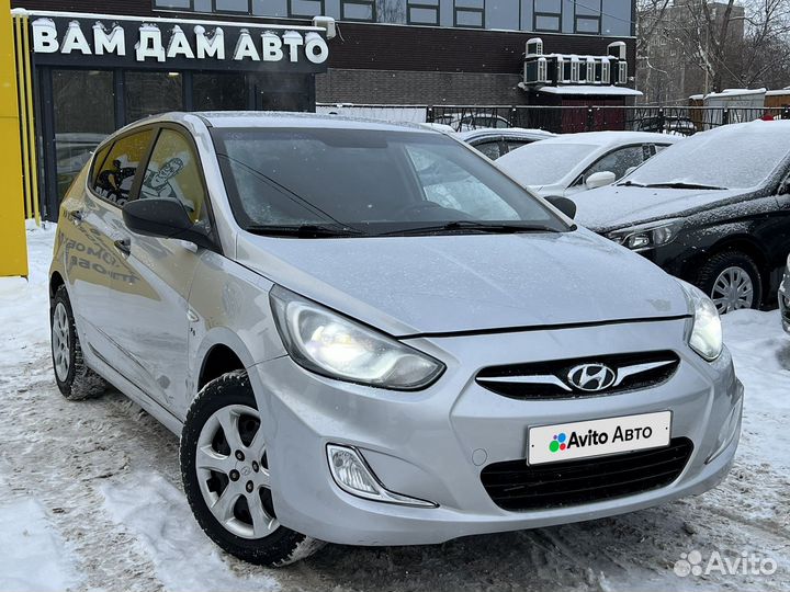 Hyundai Solaris 1.6 AT, 2011, 107 222 км