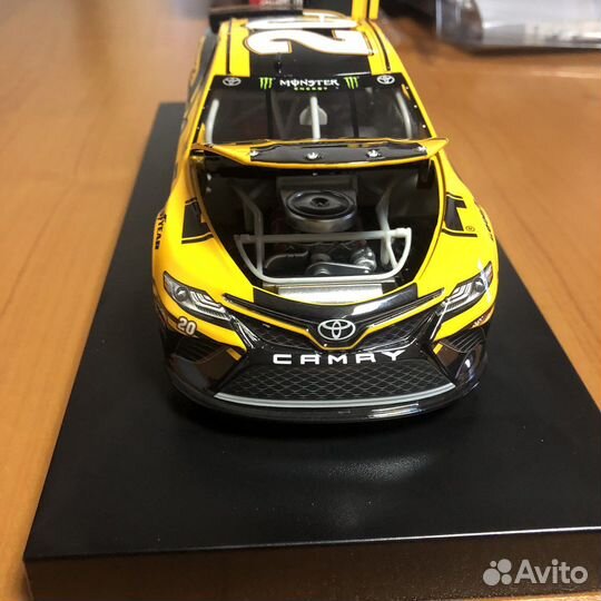 Коллекционный автомобиль Dewalt