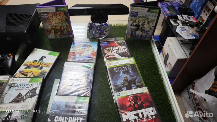 Xbox 360 slim 250GB мега набор, много игр диски