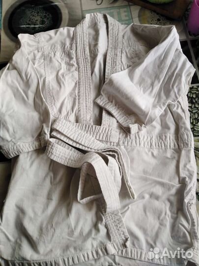 Кимоно, перчатки для кикбоксинга детские