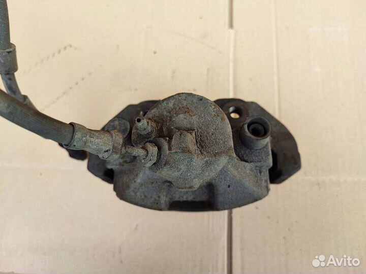 Суппорт тормозной передний правый Ford Ecosport 2